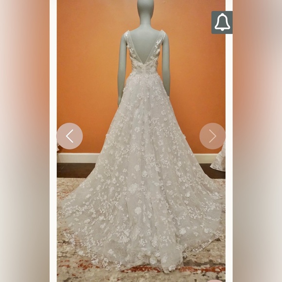 Beautiful Isabelle Armstrong Consuelo Gown size 2 (Altered) in Ivory. - Picture 8 of 9